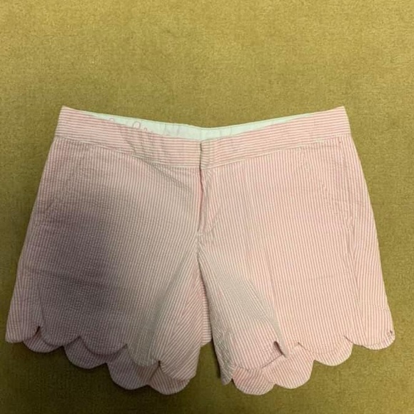 Lilly Pulitzer Buttercup Shorts in Seersucker Pink - Picture 2 of 3
